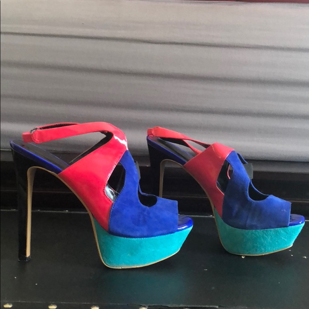 Jessica Simpson Multi Colored Pumps